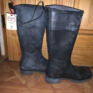 Navy blue hunter rain boots